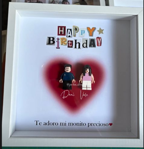 Cuadro Happy Birthday con corazón rojo de Dani y Vale